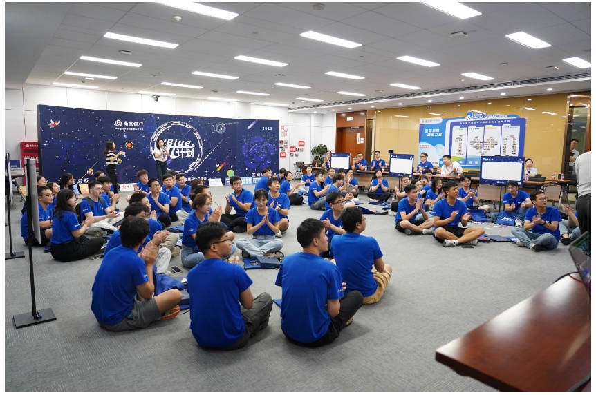 擁抱：弄潮金融科技事業(yè)的良師益友